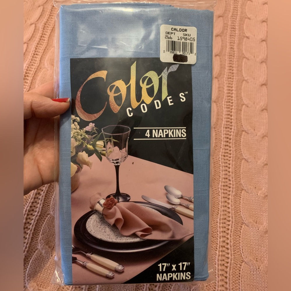 New Set Of 4 Color Codes Cloth NAPKINS Blue Permanent Press, Soil Release